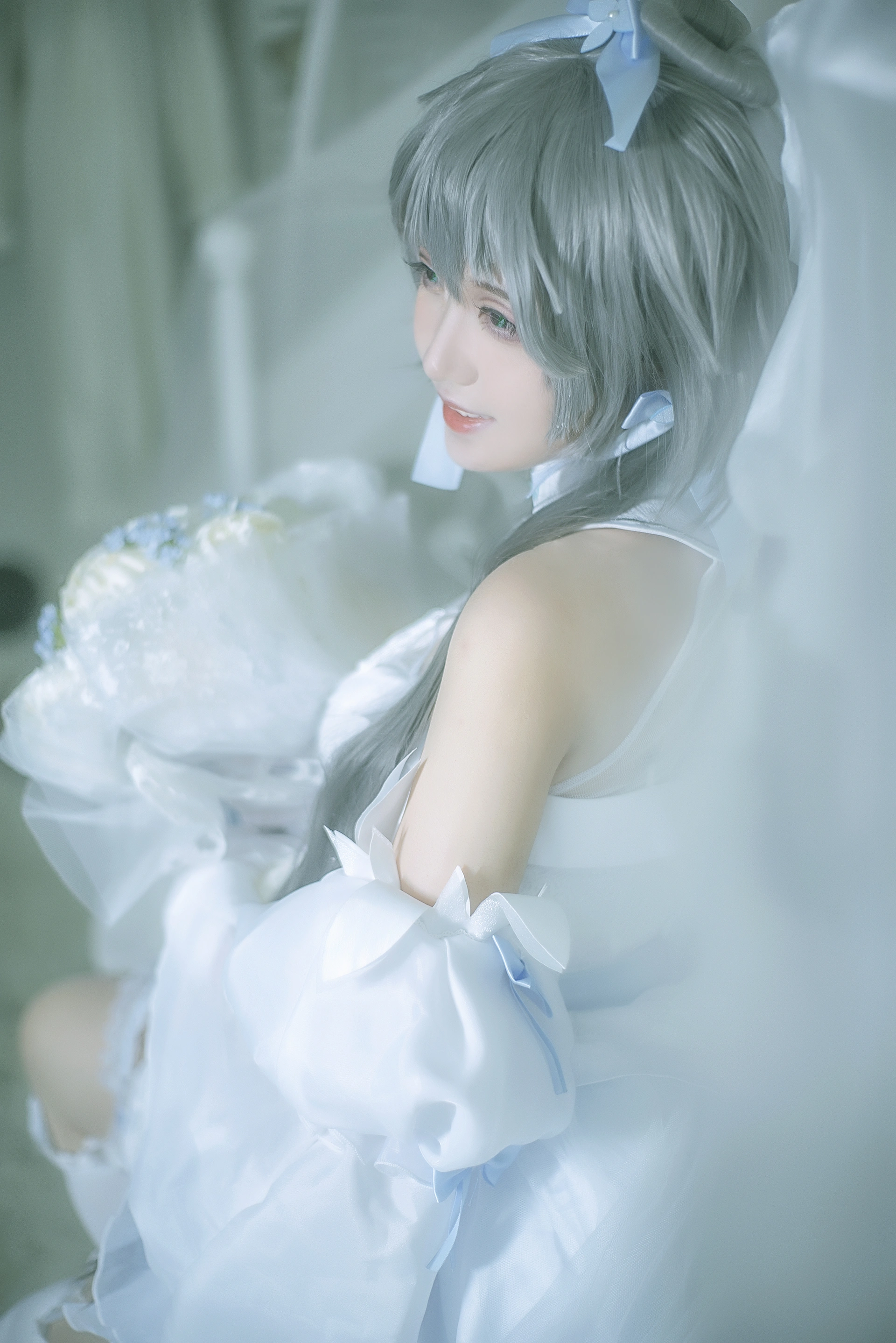 渊秧 - NO.09 Vocaloid洛天依婚纱cos 2