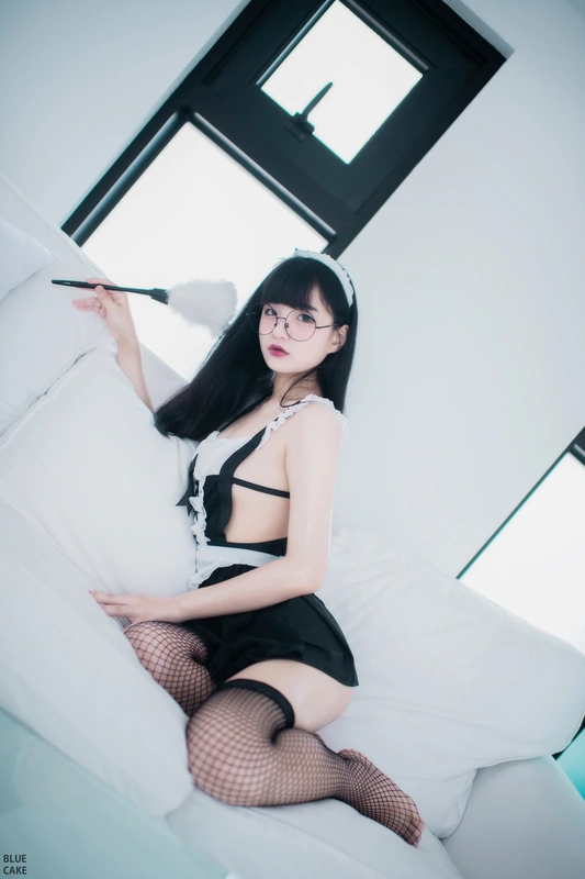 [BLUECAKE] WHITE - Jenny (정제니)