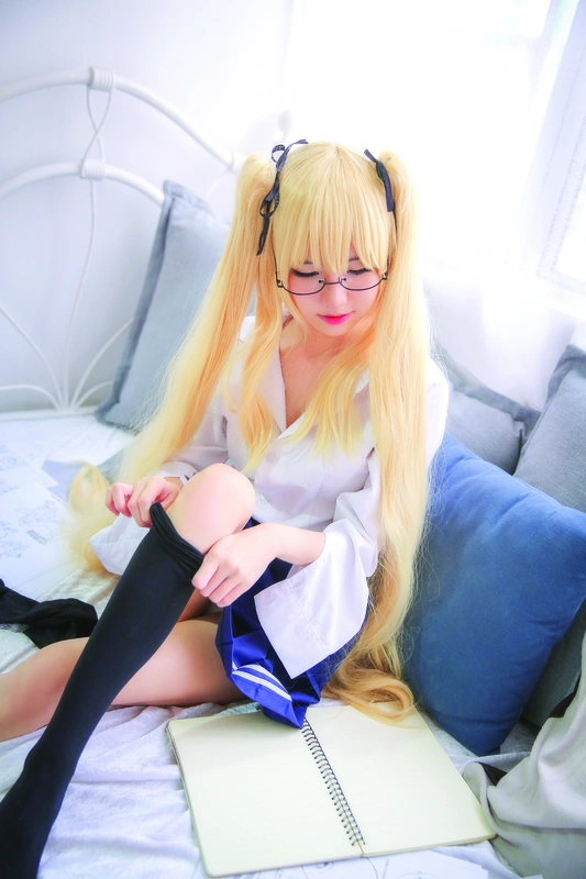 Eriri School Girl - Sally Dorasnow