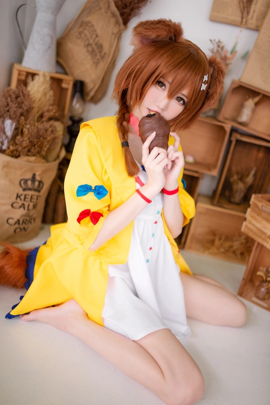 Inugami Korone - Sally Dorasnow
