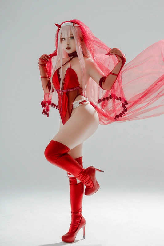 Zero Two Wedding Dress - Sayo Momo